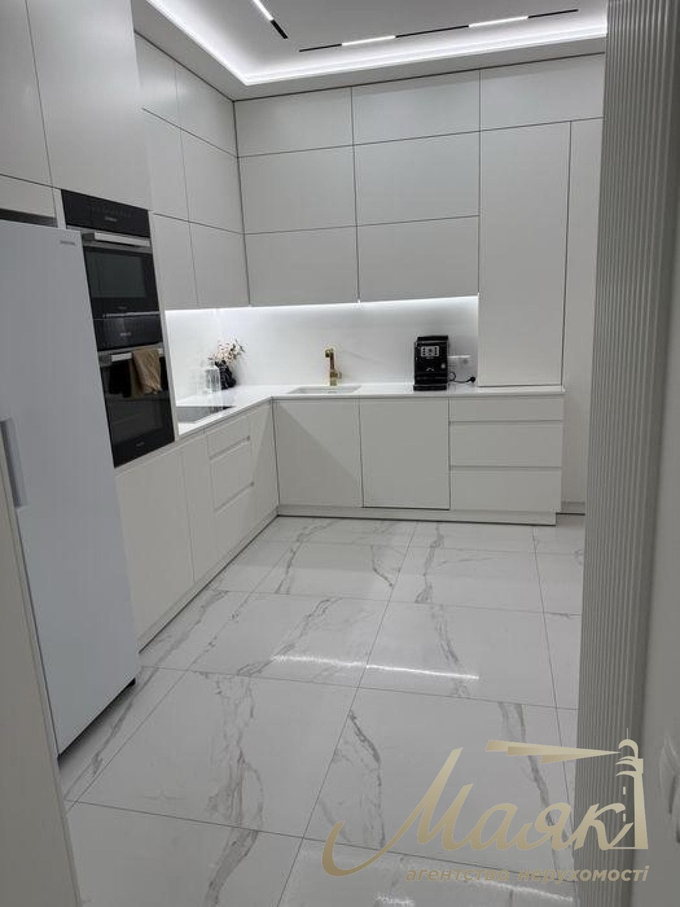 Rent apartment in LCD Delmar, 100m sq. m., Pechersky district
