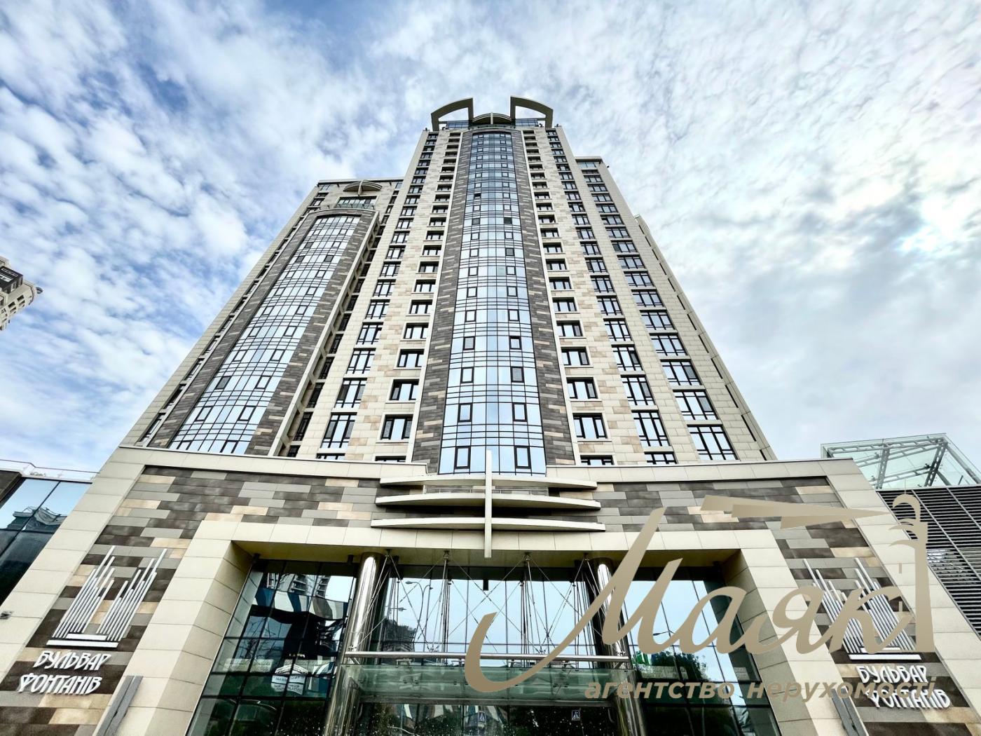 Продаж квартири ЖК "Бульвар фонтанів" вул. Іоанна Павла II (Лумумби Патріса) 6/1 у Києві / A-113188