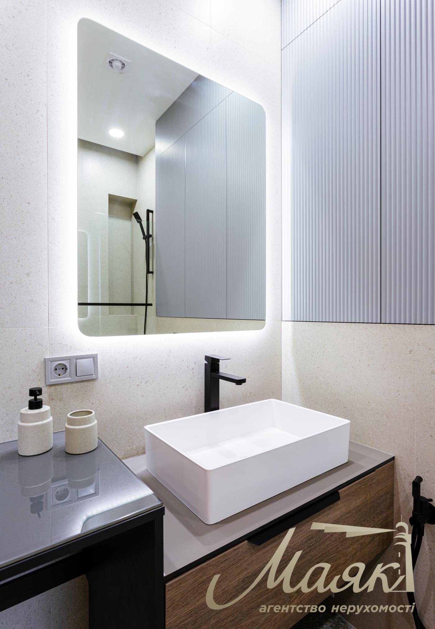 Продаж 3х-кімнатної квартири 86 м2 в ЖК "ЖК RESIDENT Concept House" Володимирська 86а, Київ