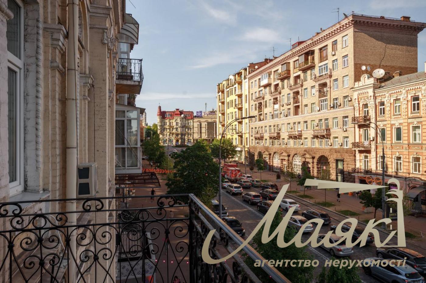 Furnished office for sale in the Center (100m2) Bolshaya Vasilkovskaya st., 38