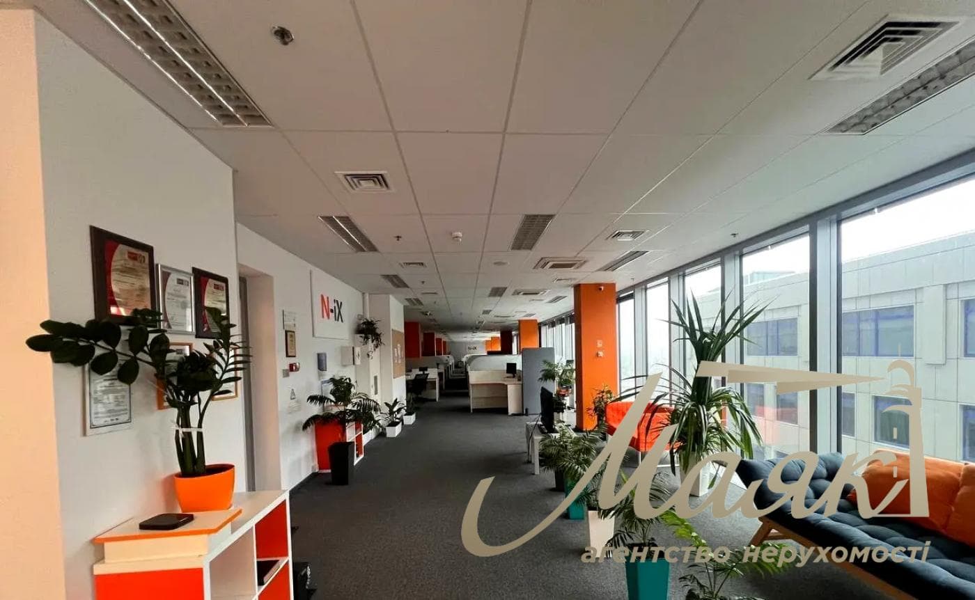 Office space for rent: 1,111 m² in the business center on Leipzigska Street, Pechersk.