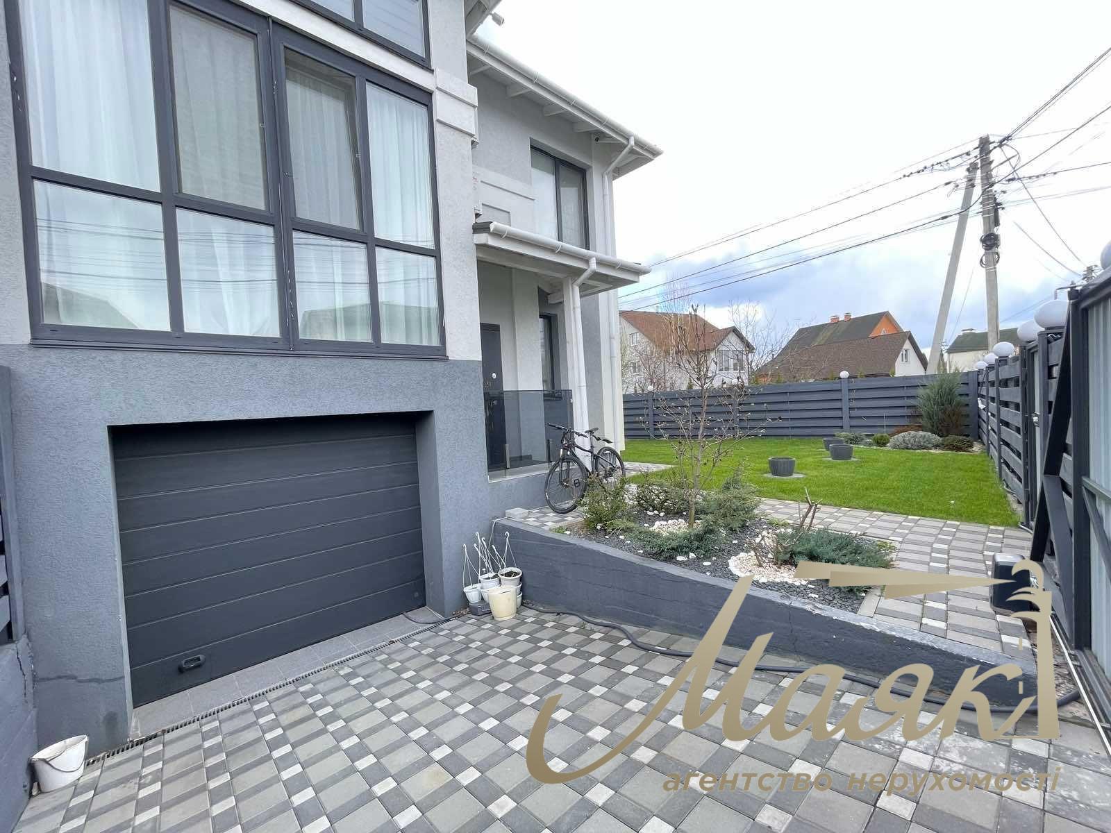 Продаж дуплексу з ремонтом 163 кв.м. село Гатне, Київська обл.