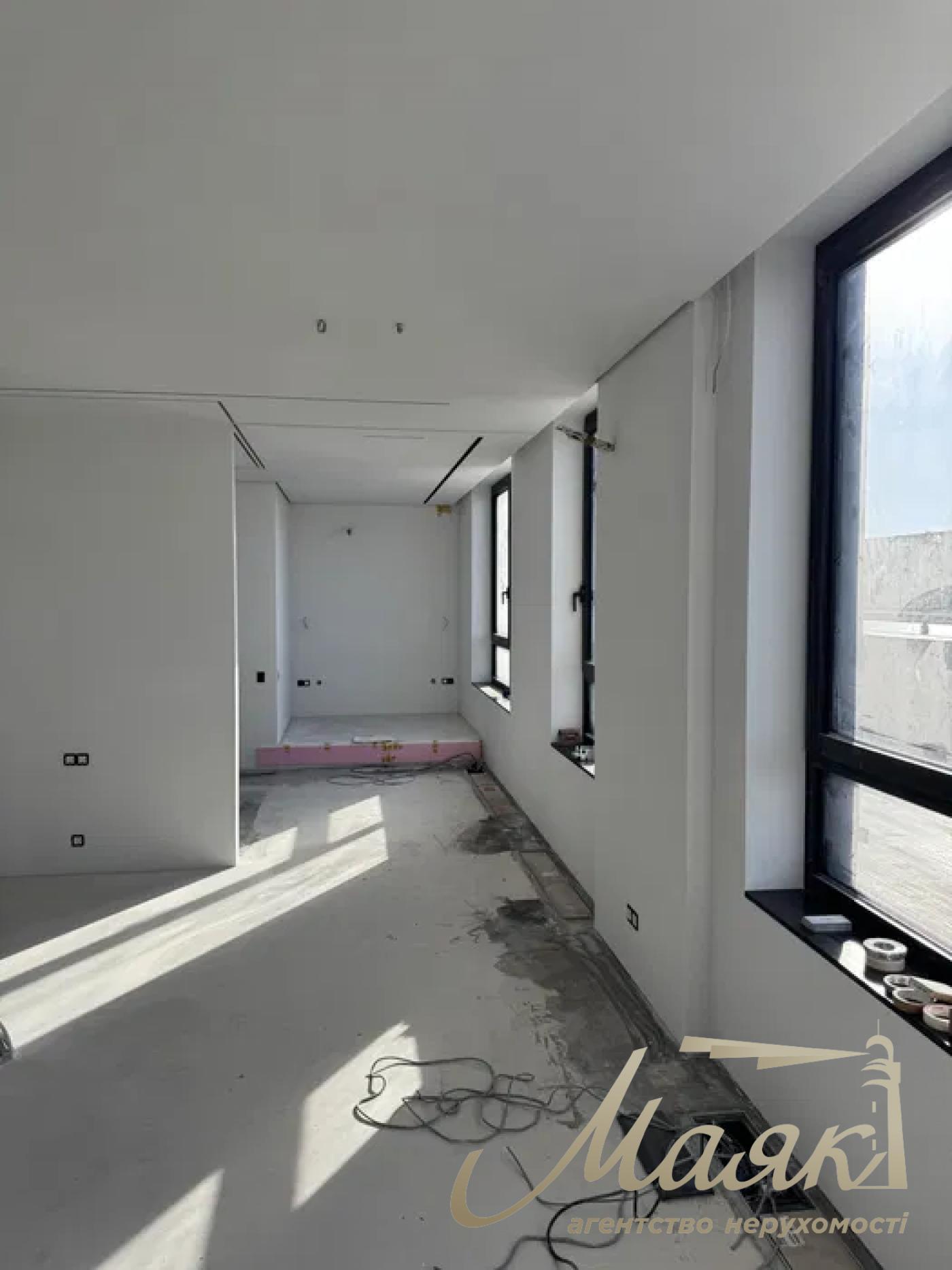 Продаж пентхауса 300м2 ЖК Tetris Hall