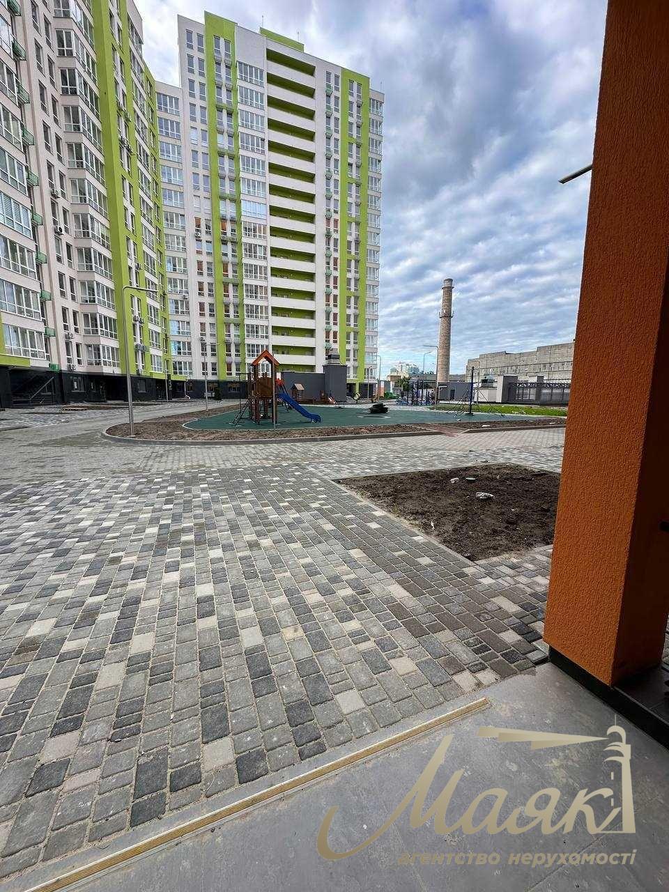 Оренда фасадного приміщення 65 м2 у ЖК Нивки Парк