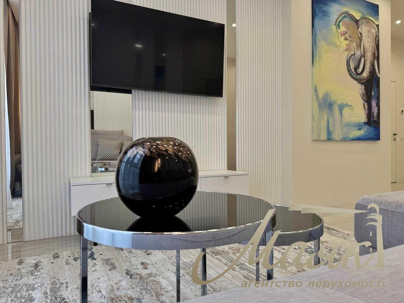 Аренда дизайнерской 3х-комнатной квартиры 85м2 в ЖК Новопечерские Липки, ул. Михаила Драгомирова, 15Б, Печерский район.