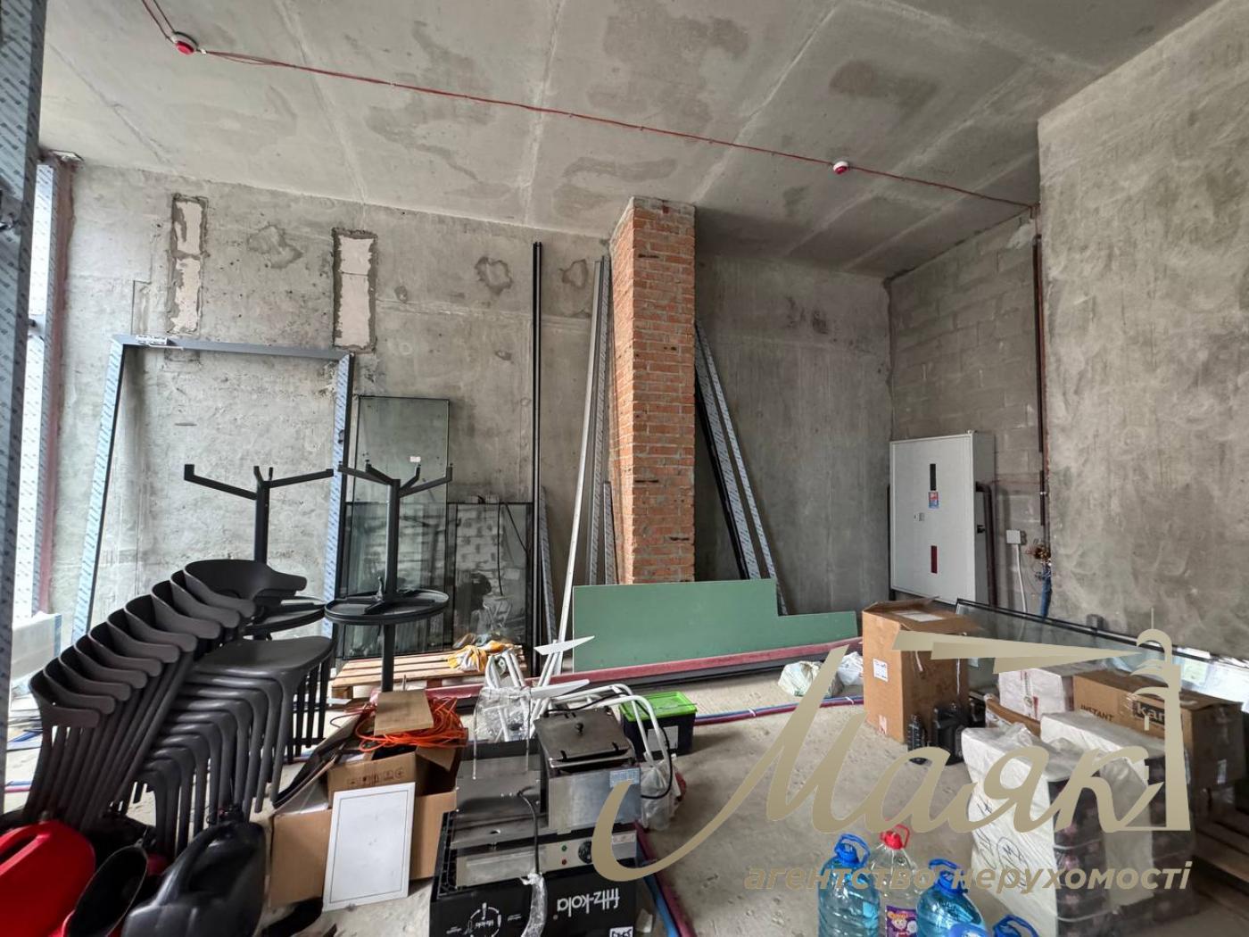 Rent commercial, frontage 63.3m2, LCD Sweetlopark!