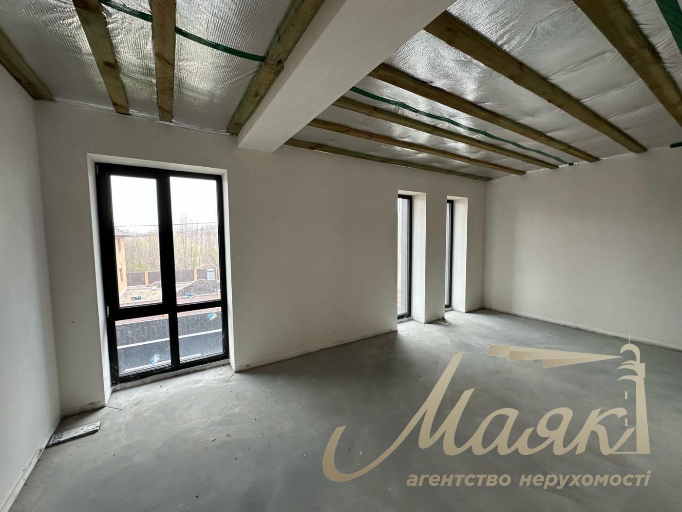 Продаж будинку в Ірпені, в закритому котеджному містечку Стоянка-2, з охороною і відеоспостереженням.