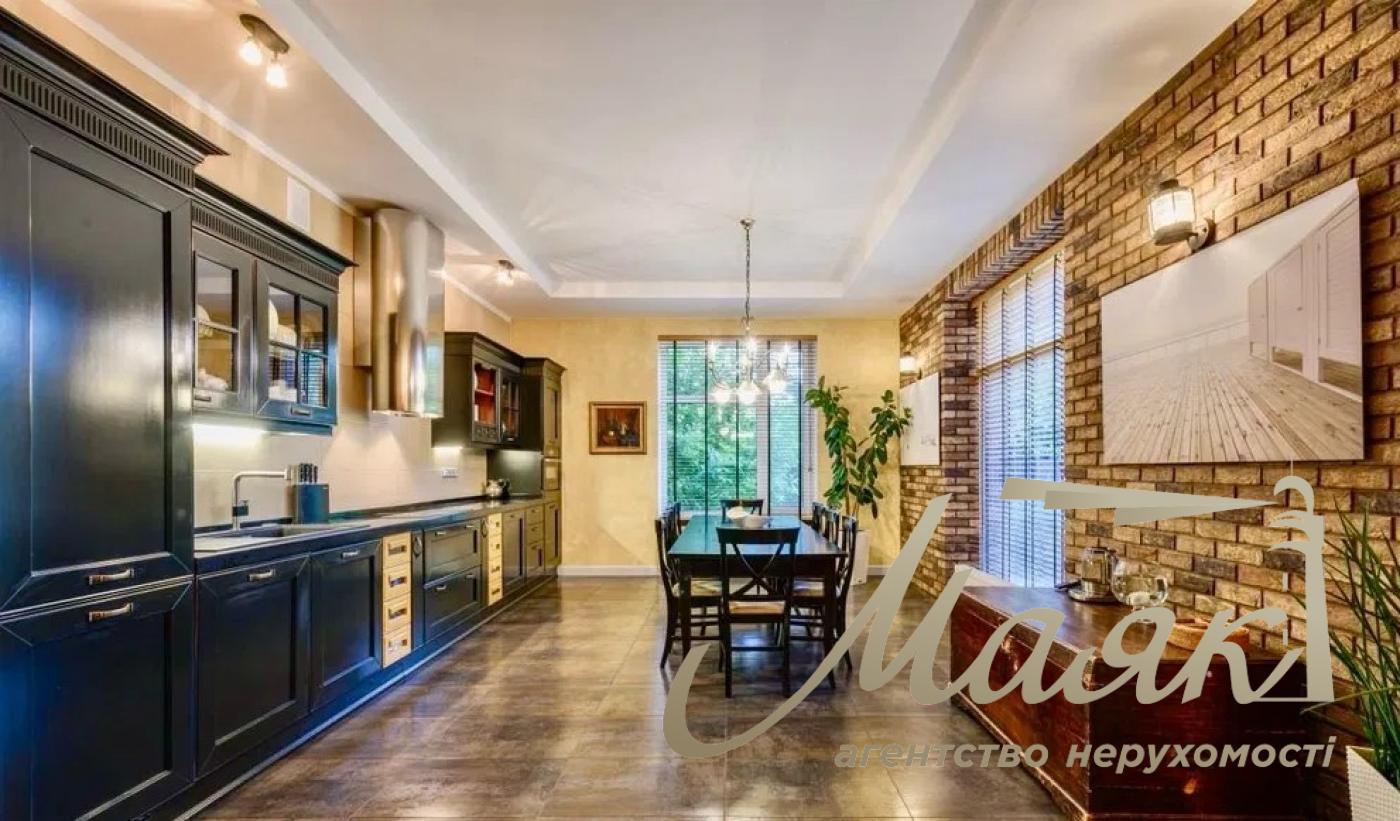 Modern house for sale with swimming pool and decorative pond, area Koncha-Zaspa