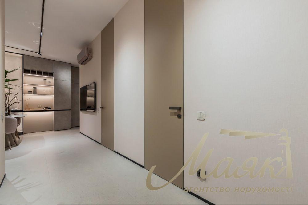 For sale 3-room apartment in Residential Complex Novopecherskie Lipki