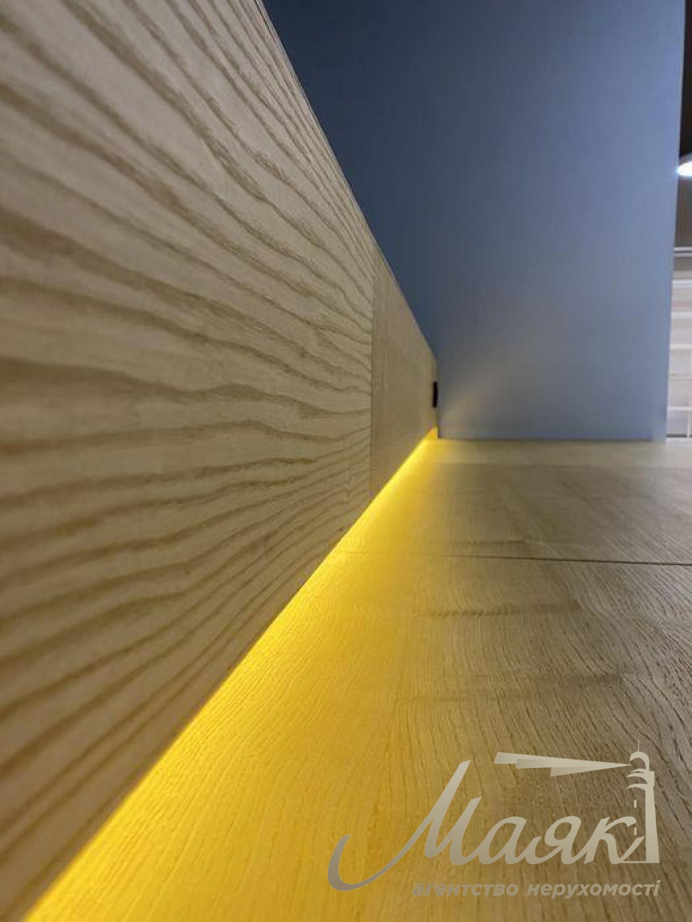 Sale of facade premises (80m2) in the residential complex Soho Residence