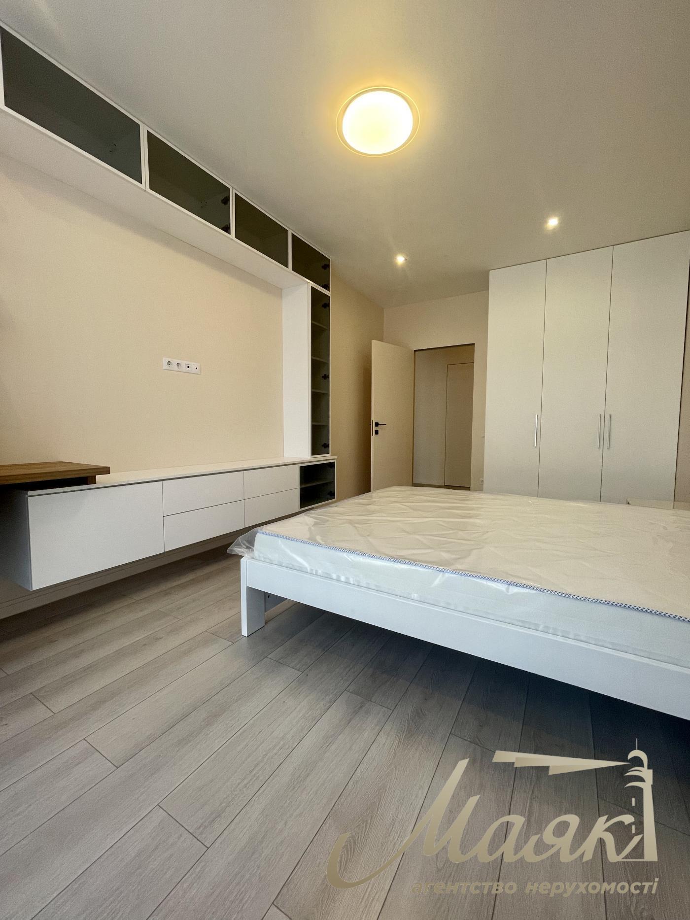 Аренда 3к. квартиры, ЖК "Французский квартал", ул. Предславинская