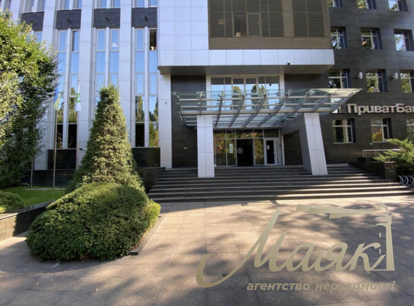 Rent office, building st. Kovpaka 29, Pechersk, Kyiv