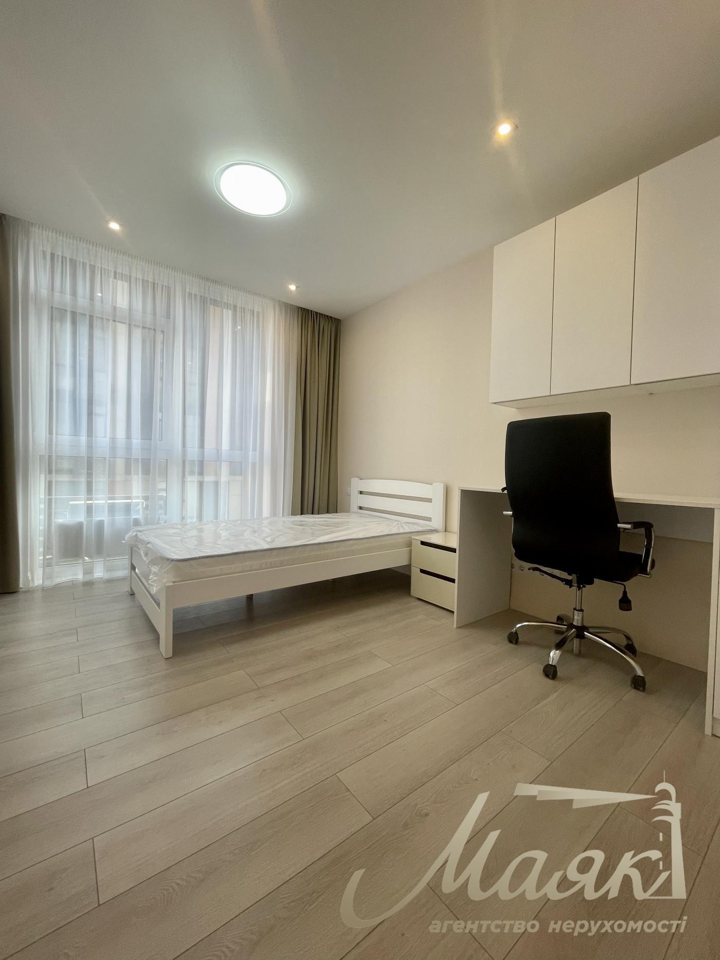 Аренда 3к. квартиры, ЖК "Французский квартал", ул. Предславинская