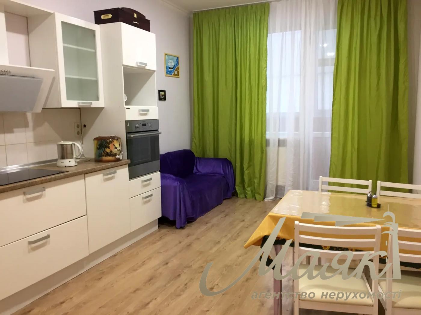 Оренда 3х кімнатної квартири, провулок Лабораторний, Печерський район