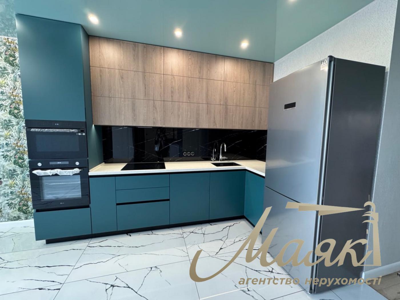 Продаж 2к квартири в ЖК Республіка з ремонтом