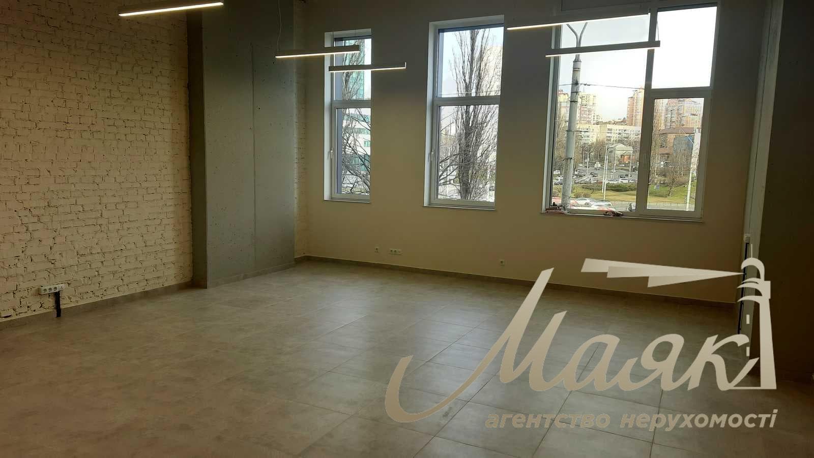 Продаж офісу площею 57,2 м² у ЖК «Manhattan City»