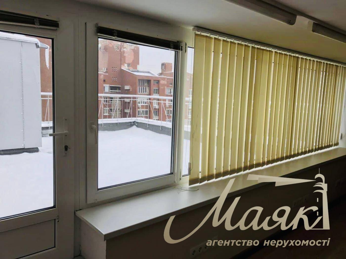 Аренда офиса 258м2 в центре Киева, ул. Антоновича.