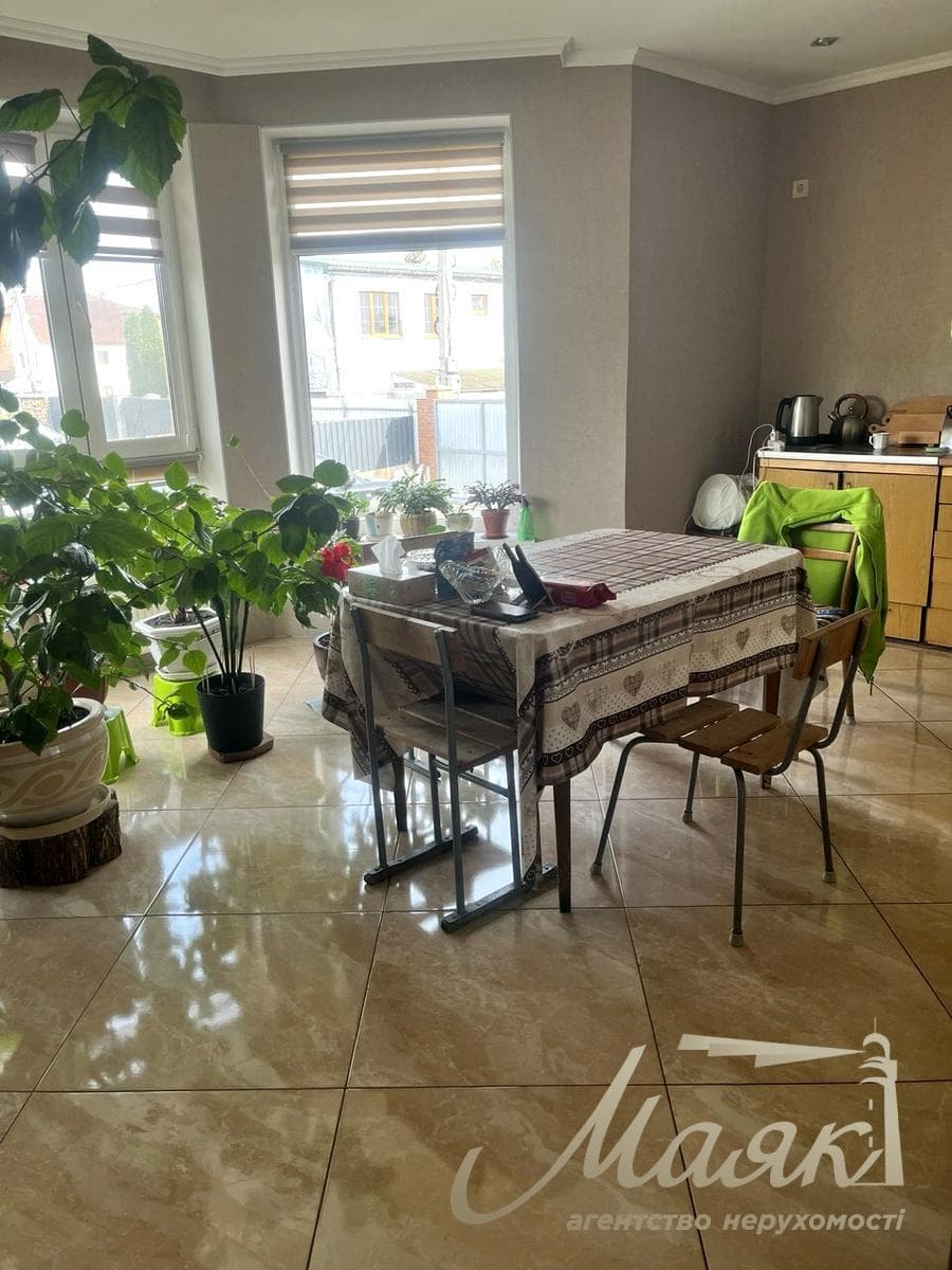 Продаж цегляного будинку 230 м² | Голосіївський район | Віта-Литовська (Чапаївка) вул. Лаврова, Київ, 10 хвилин від метро Видубичі