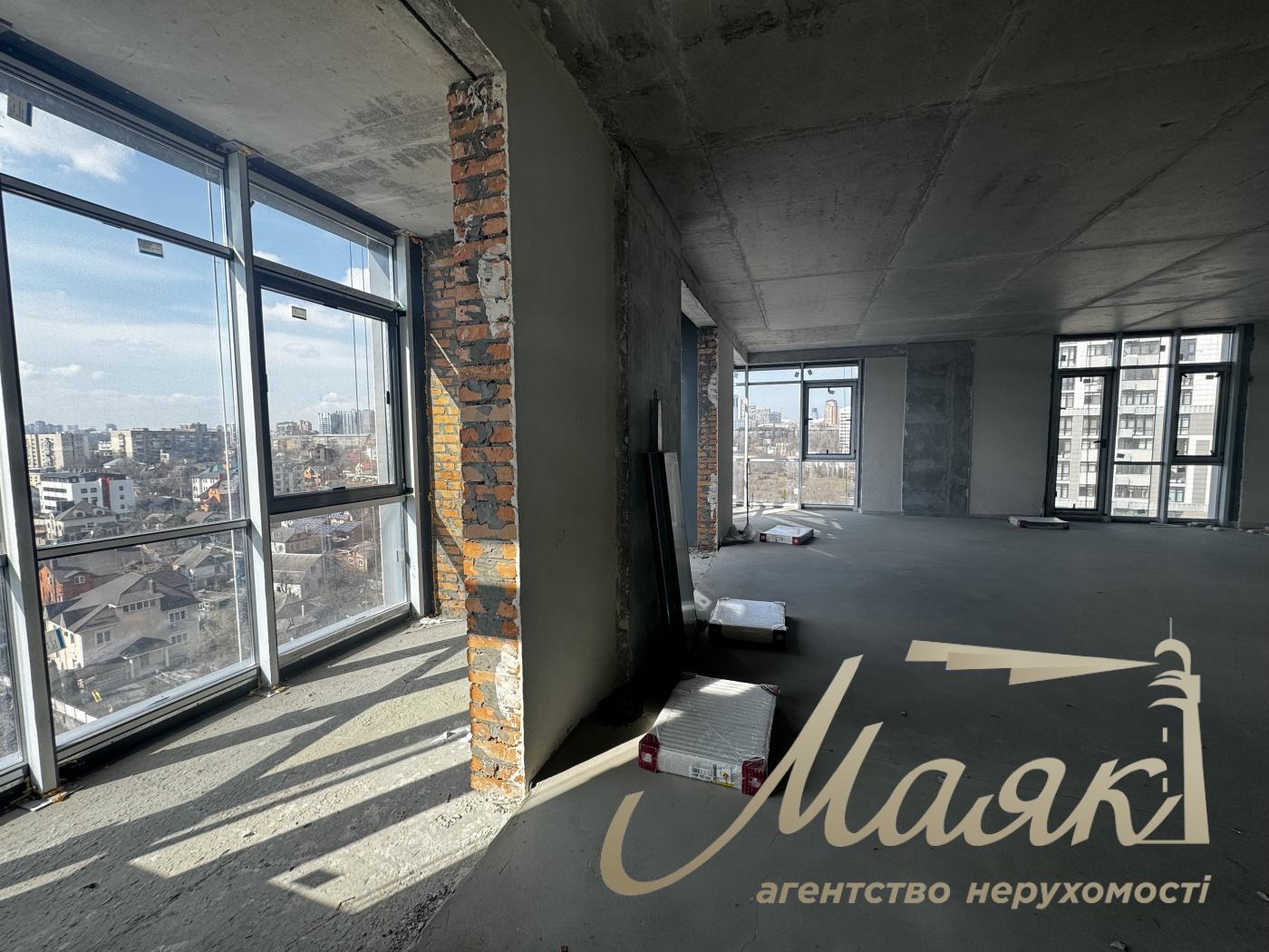 For sale 3k apartment, 119 m2 in LCD Novopecherskie Lipki, Dragomirova street, 7 turn