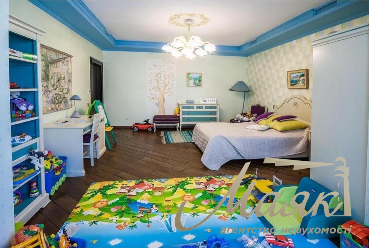 Продаж 3х кімн. квартири 195 м2 в ЖК Липська вежа, вул. Інститутська 18а