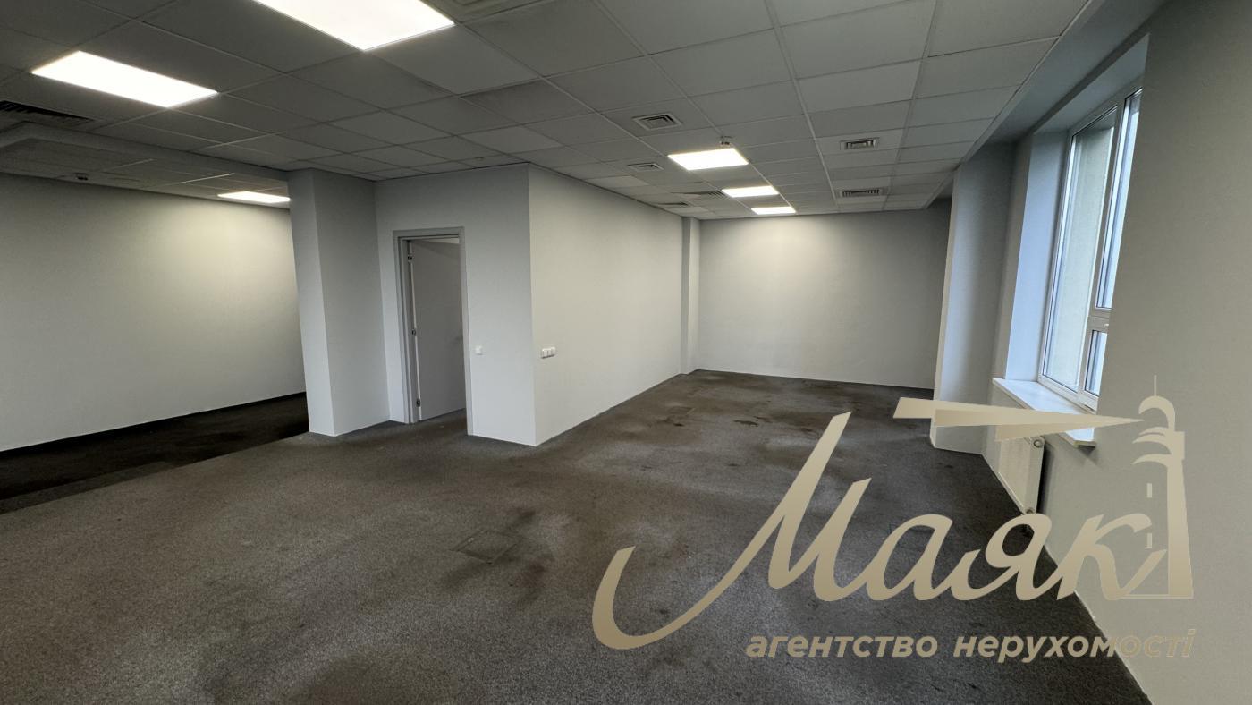 Office for rent 560 m2 in BC on Obolon, Avtozavodskaya str, Kurenevka