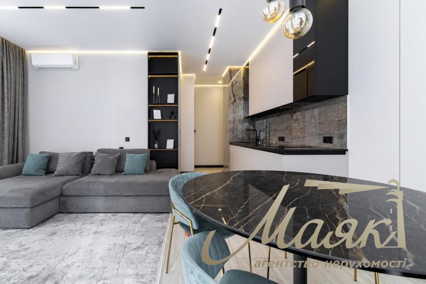 Продаж 2-кімнатної квартири з ремонтом площею 55 м² у ЖК «Новопечерські Липки», Печерськ, вулиця Драгомирова/Верхогляда, 19Б