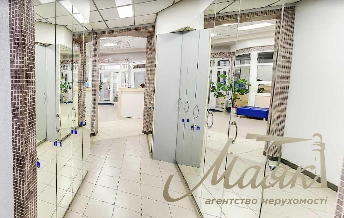 Оренда приміщення площею 237 м² за адресою: вул. Сирецька, 32, Подільський район.