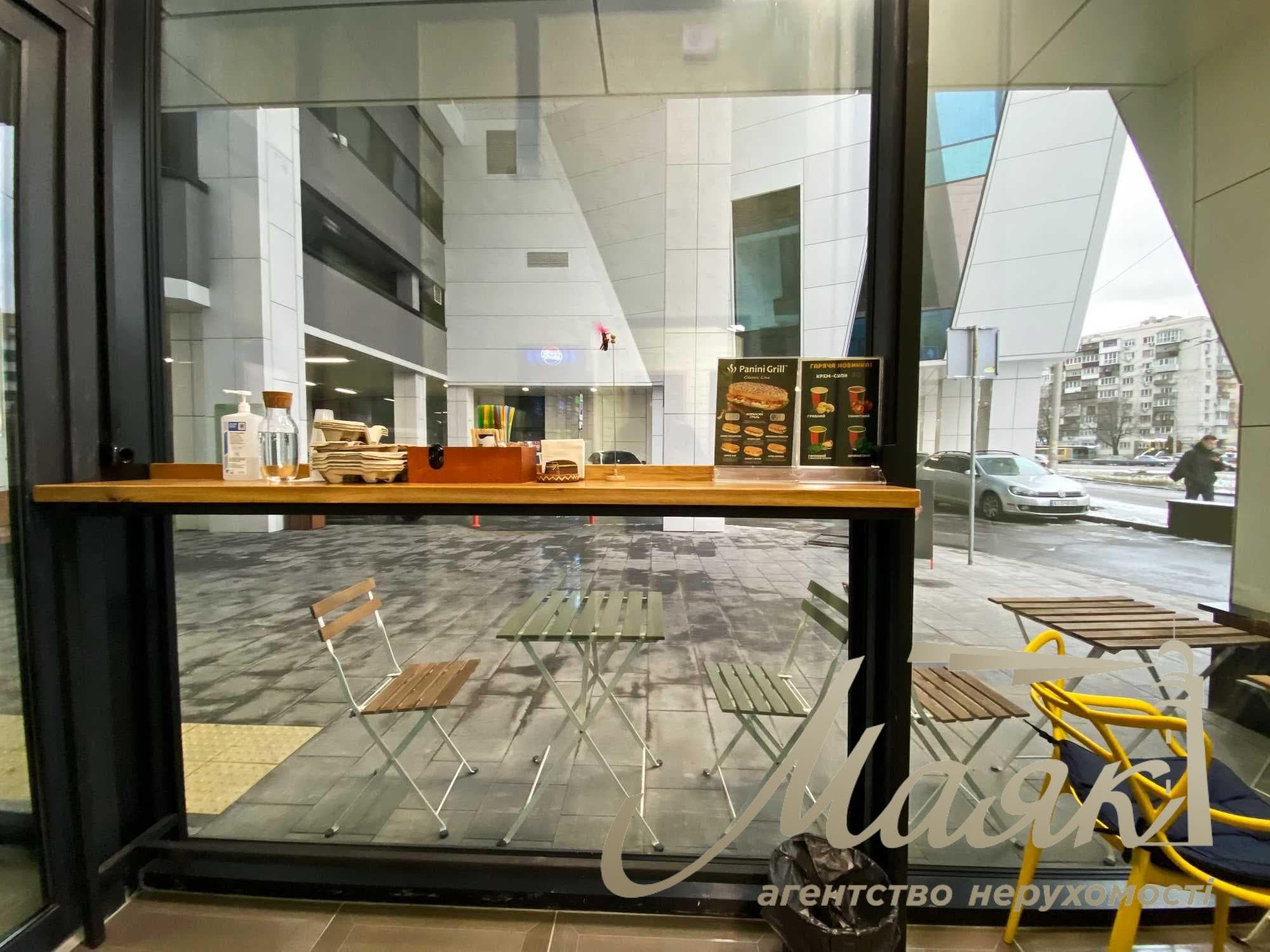 Продаж фасаду ЖК Manhattan, кафе 17,8+12 м, ФАСАД