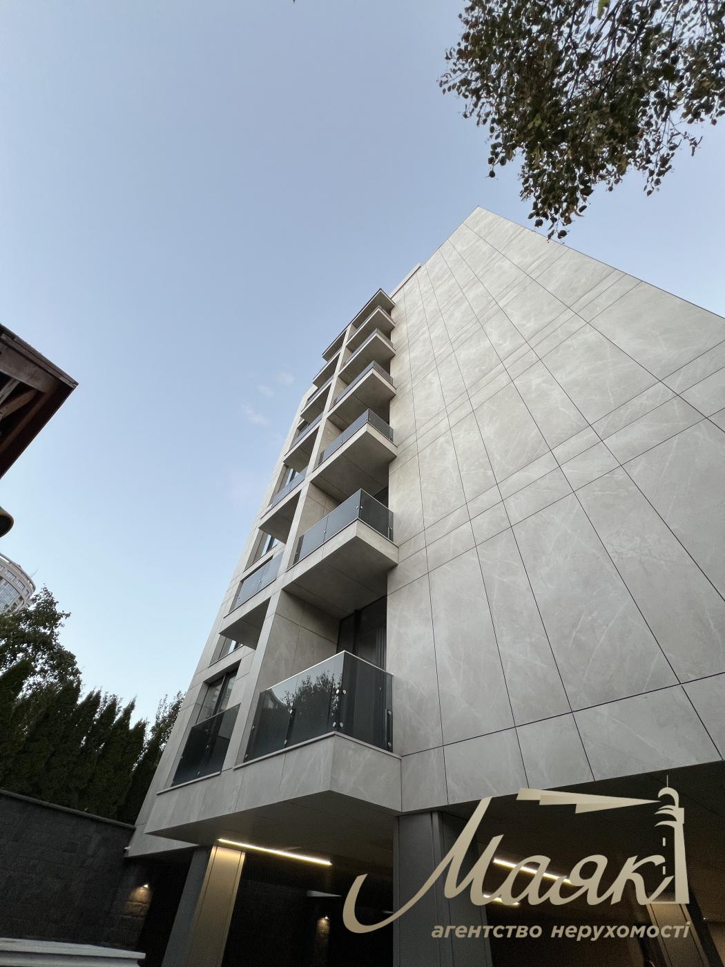 Sale of apartment 95m2 in club house Hidden, Sadovo-Botanichnaya street, Pechersk, Kyiv