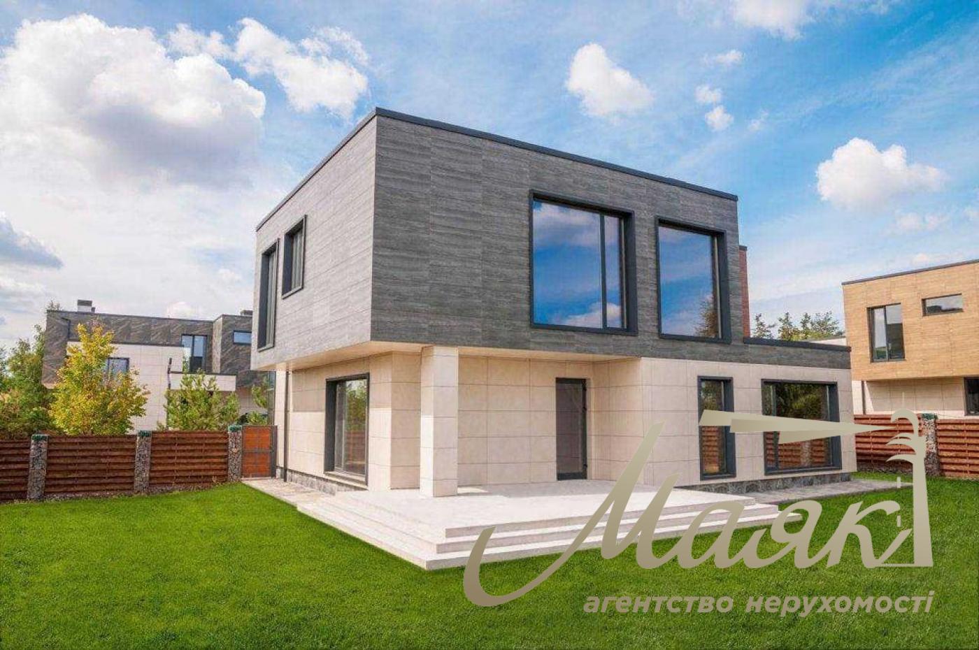 Sale of house 263m2 s. Khodosovka KM "Crystal Forest"