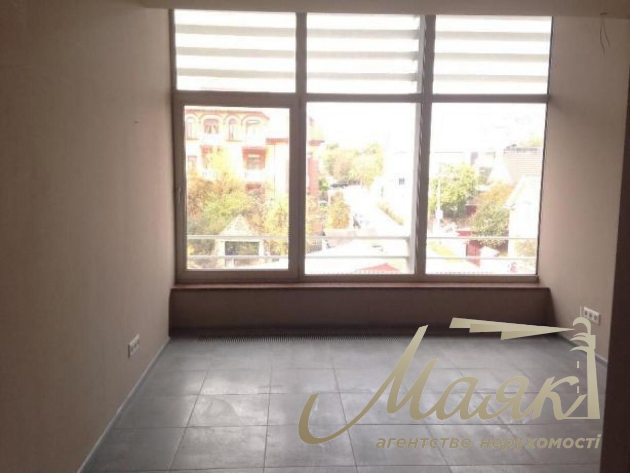 Sales of office space in a picturesque area! St. Verkhnegorskaya. Center. Kyiv