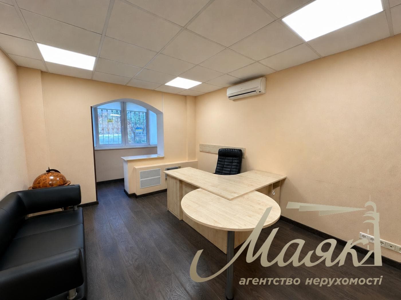 Оренда офісного приміщення (70 м²) на просп. Свободи, 17, Виноградар