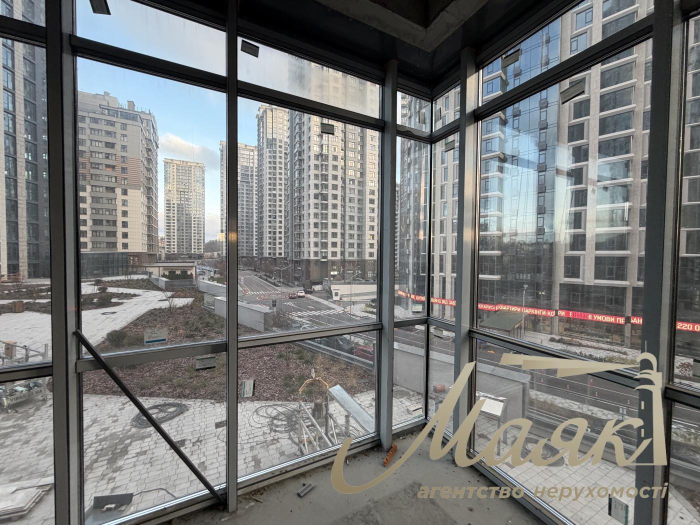 Sale of facade commerce in Residential Complex Novopechersky Lipki