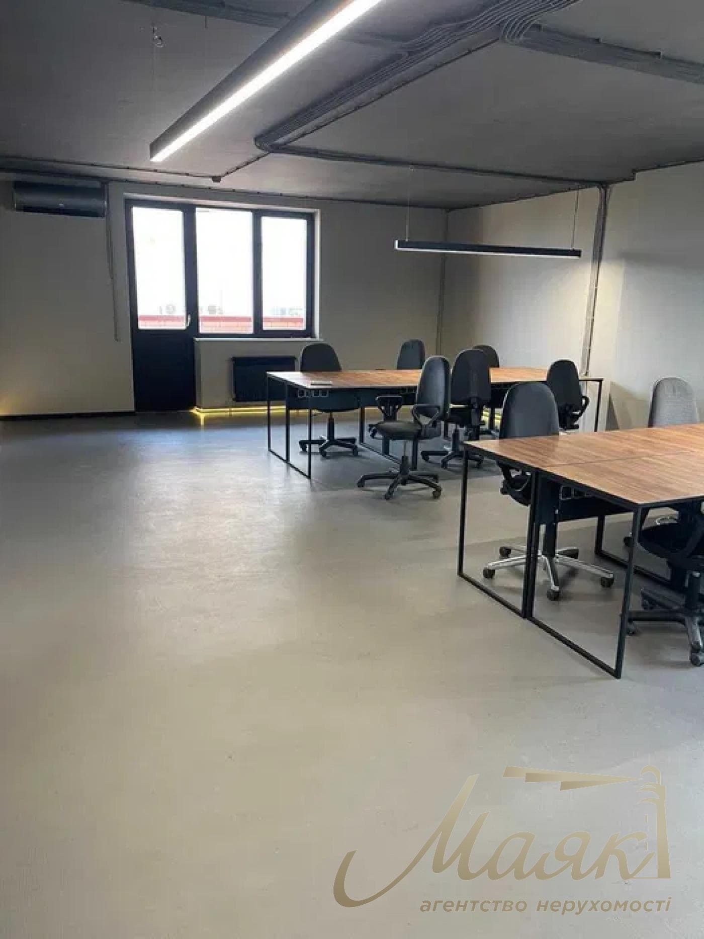 Office space for rent: 260 square meters, Tetris Hall residential complex, Pechersk, Olimpiyska Street