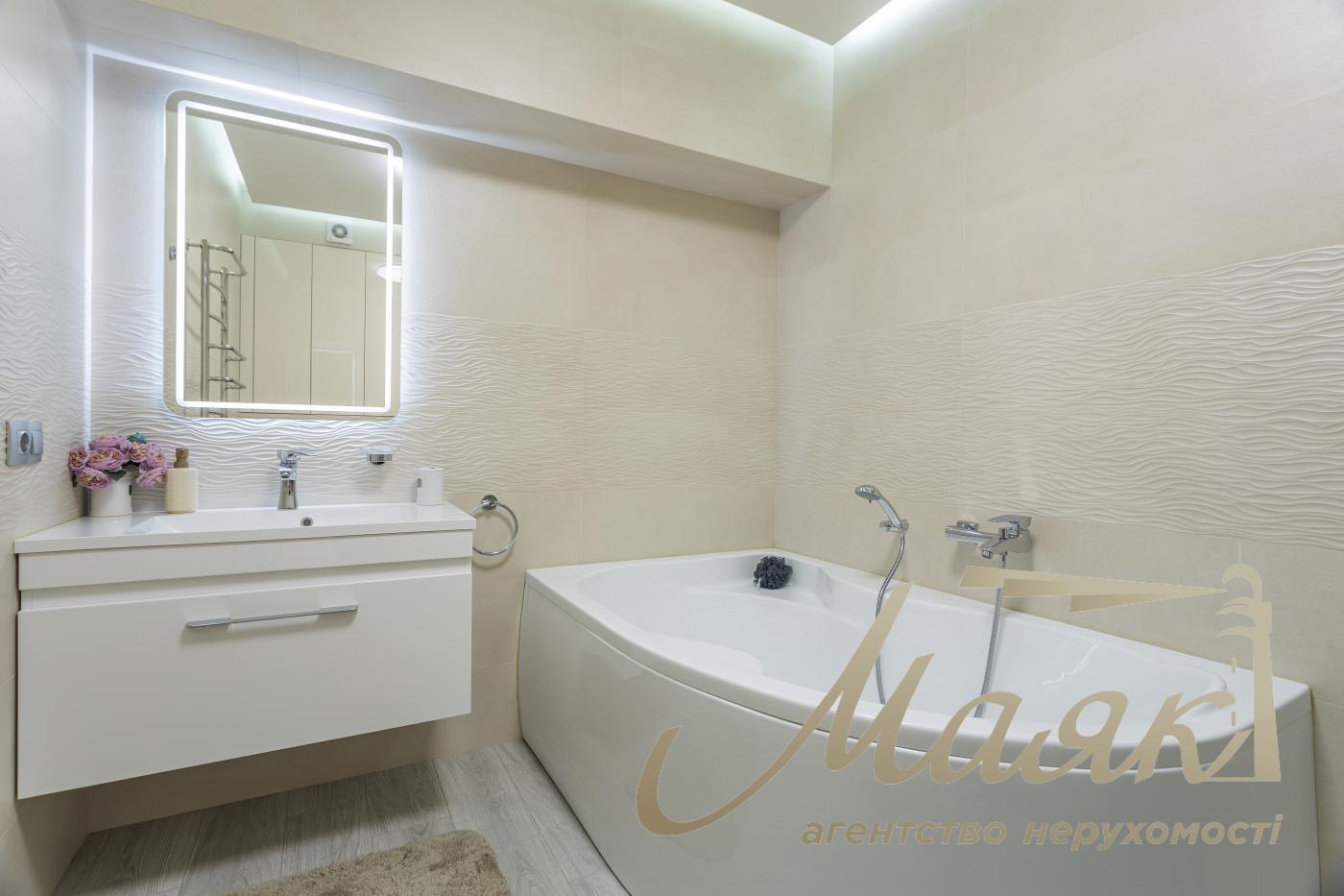 Продаж 3х-кімнатної квартири 108.3м2 вул. Коперника, Шевченківський район, Лук'янівка, Київ