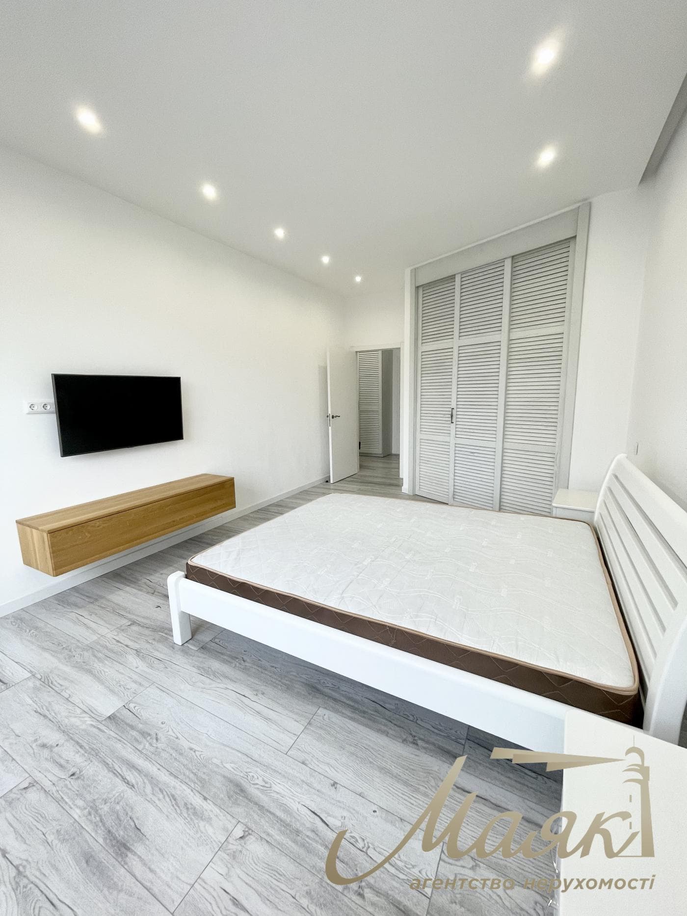 Продаж однокімнатної квартири площею 58 м² у ЖК «Бульвар Фонтанів», Саперне Поле, Печерськ