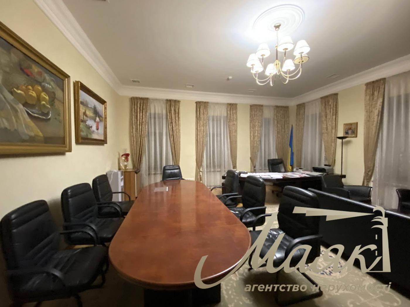Аренда ОСЗ в правительственном квартале (4000м2) ул. Липкская