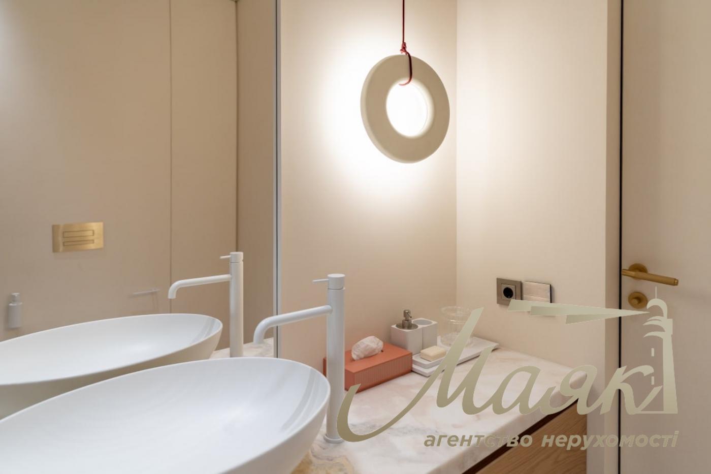 Rent 4 room apartment in LCD LCD Tetris Hall, Delovaya street, Pechersk, Kiev