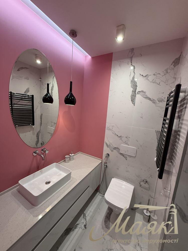 Rent 2-bedroom apartment 90 m2 LCD New York, New York, Antonovicha str. 74