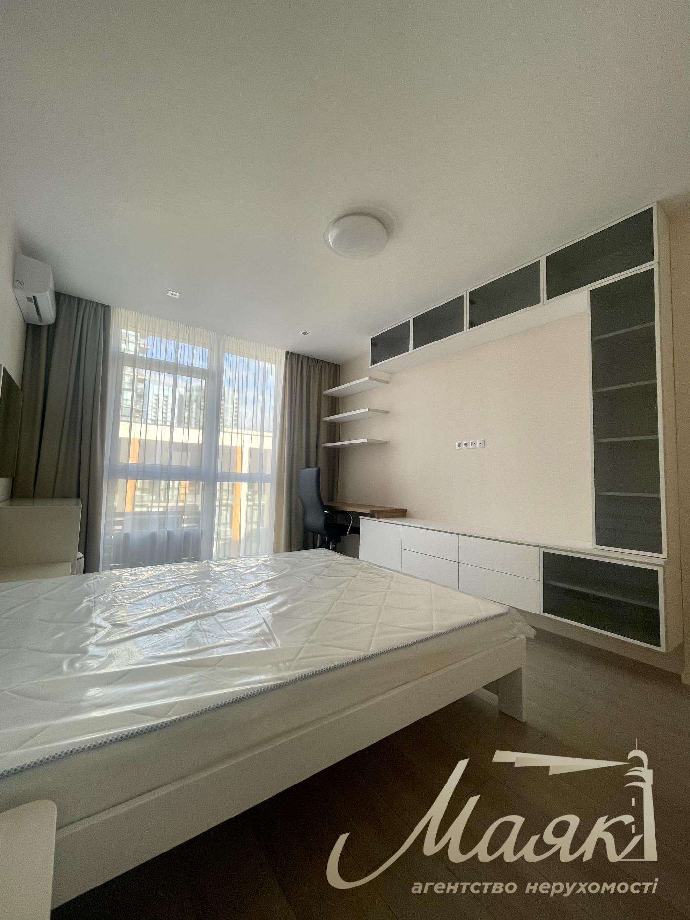 Аренда 3к. квартиры, ЖК "Французский квартал", ул. Предславинская