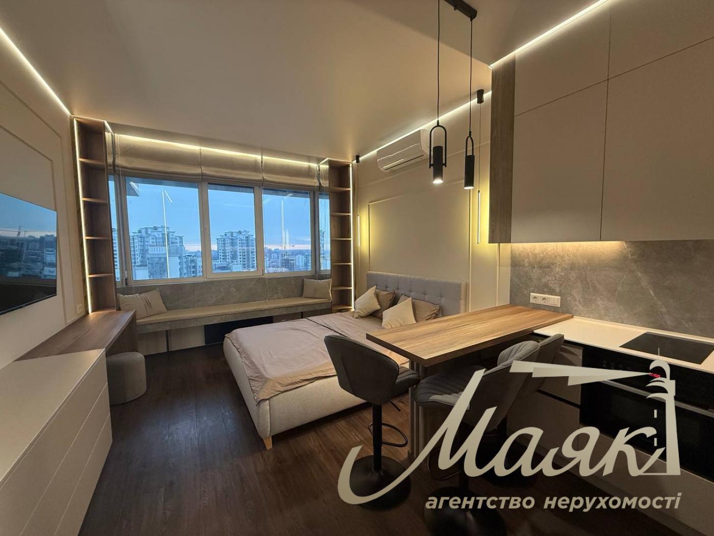 Sale of studio apartment in residential complex Delmar, Dragomirova st.