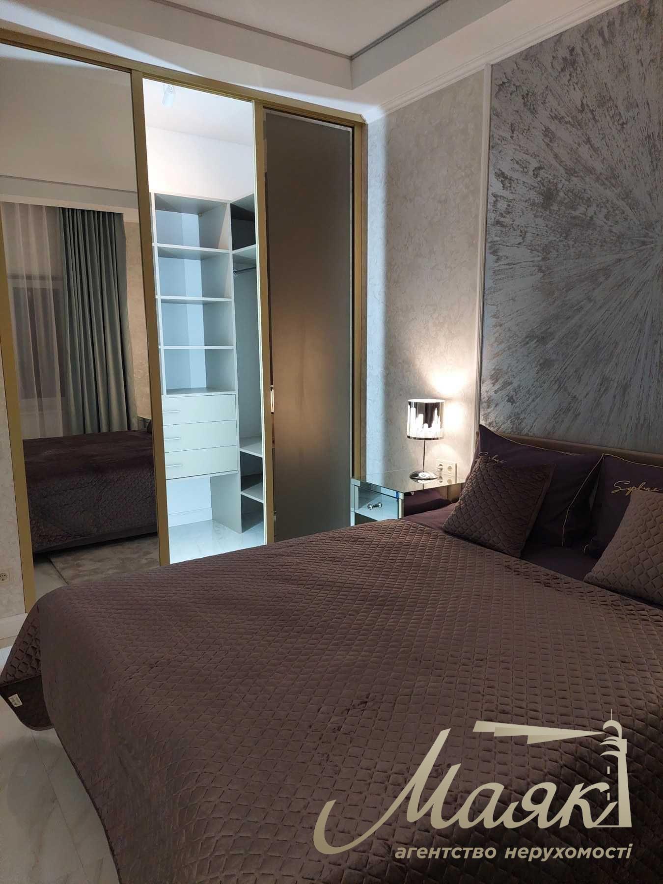 Оренда таунхауса 127м2 з терасою на даху