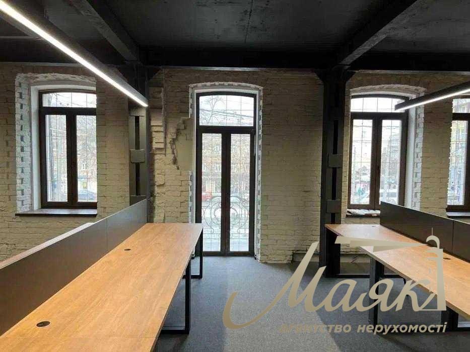 Оренда офісу 350м2 на Контрактовій, Поділ.