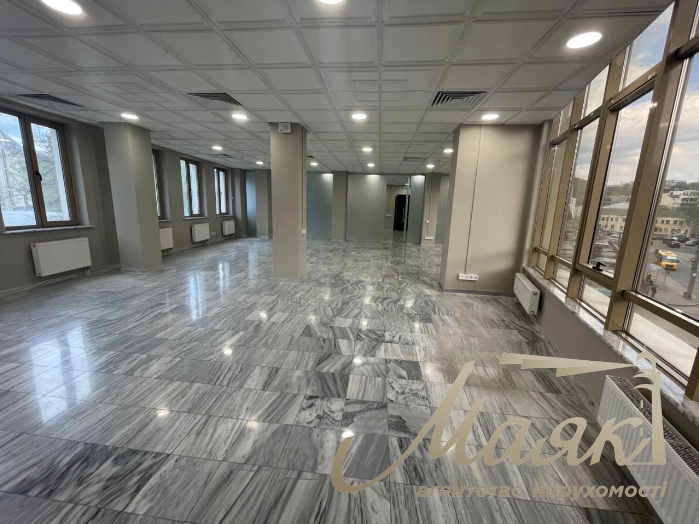 Office for rent 1300m2 in BC Gefest at 99-A Glibochitskaya str.