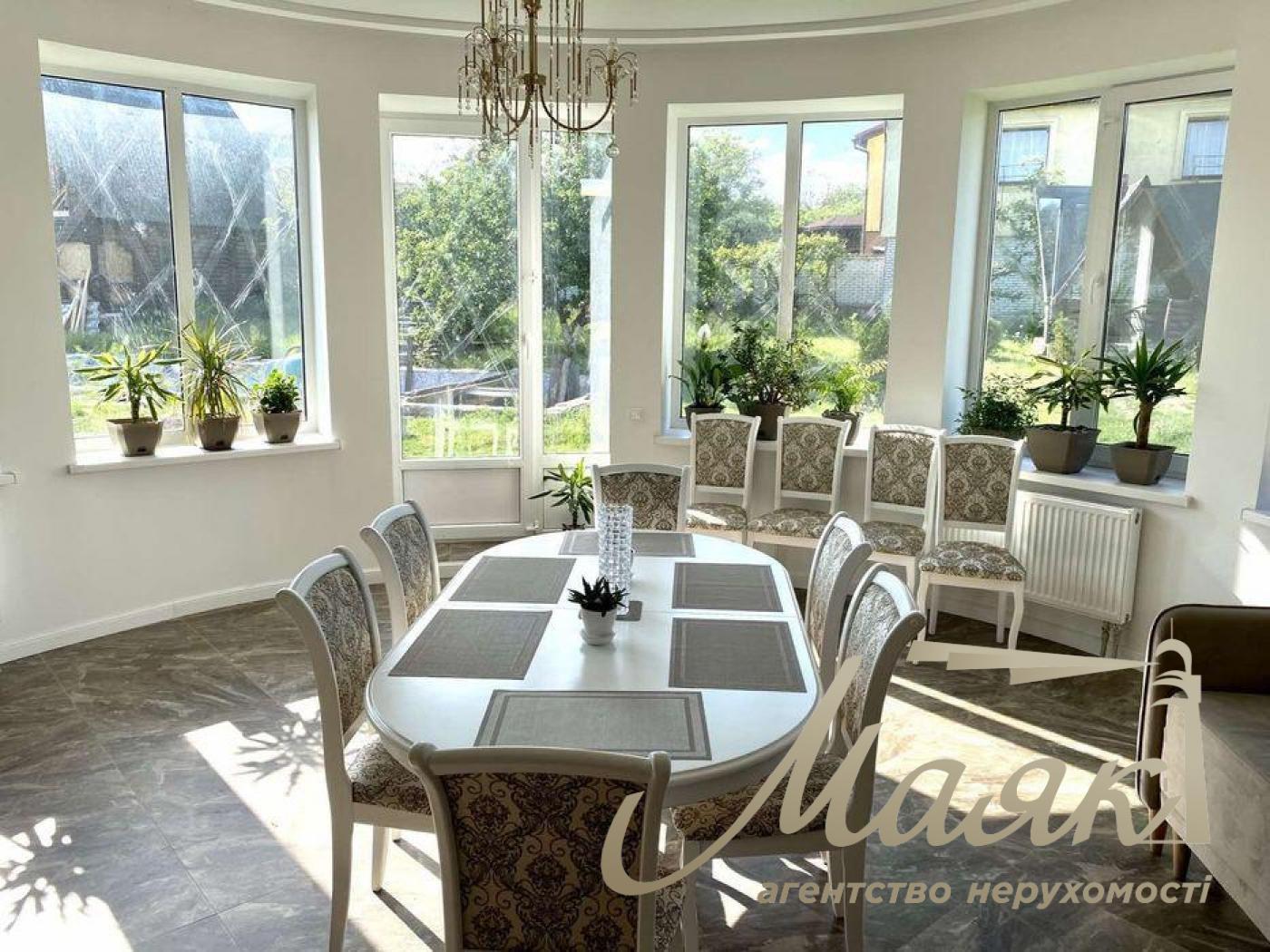 Продажа дома (350м2) с. Ходосовка