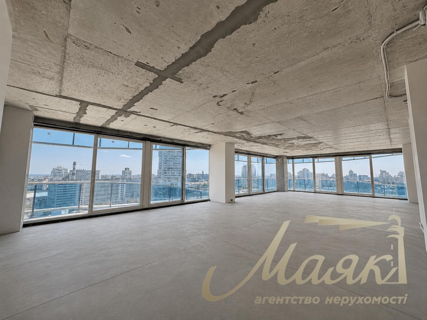 Продаж ексклюзивної видової квартири 230 м2 у ЖК Signature Печерськ, вул. Мечникова, 11А
