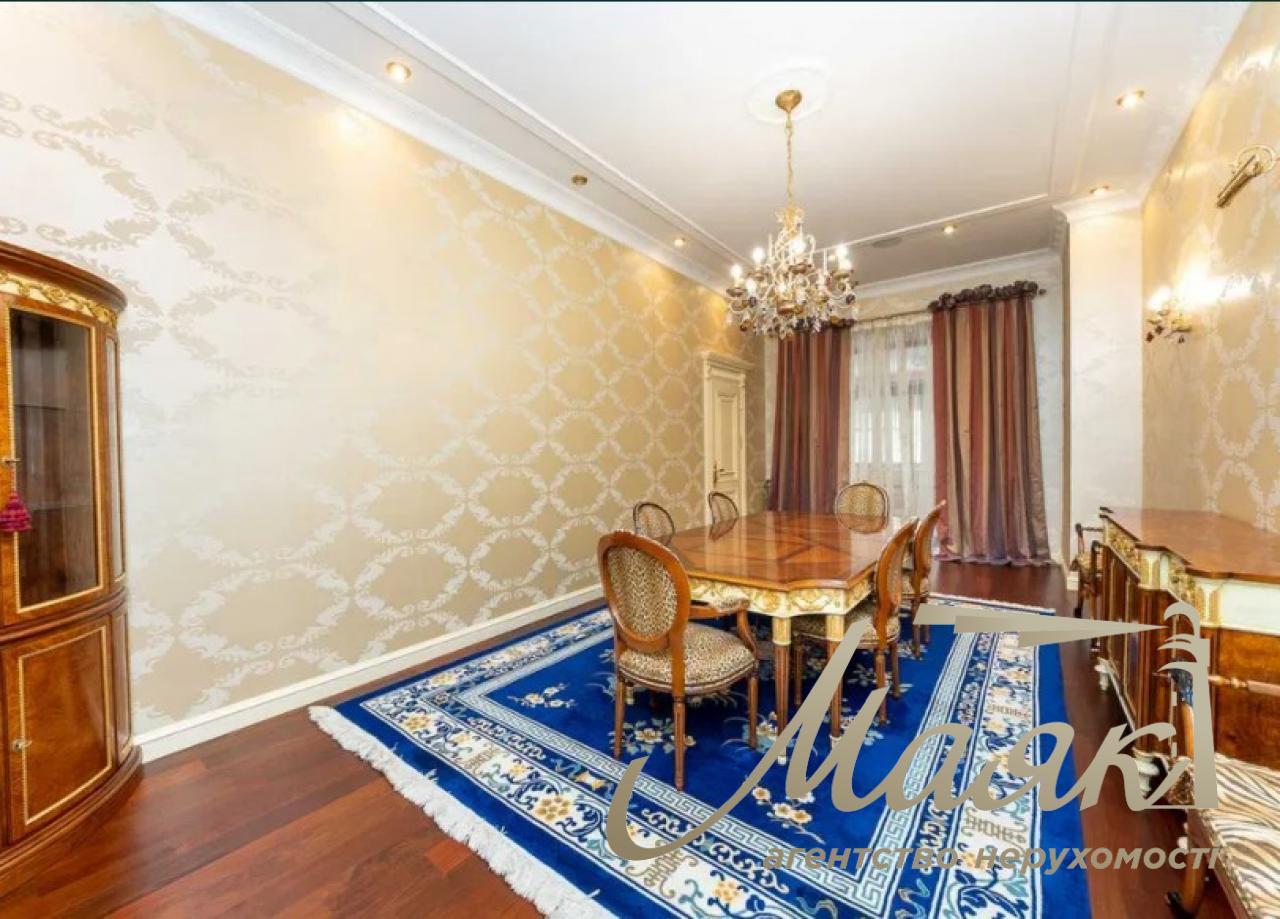 Продаж 3-х кімн. квартири, 278 м2, на вул. Городецького