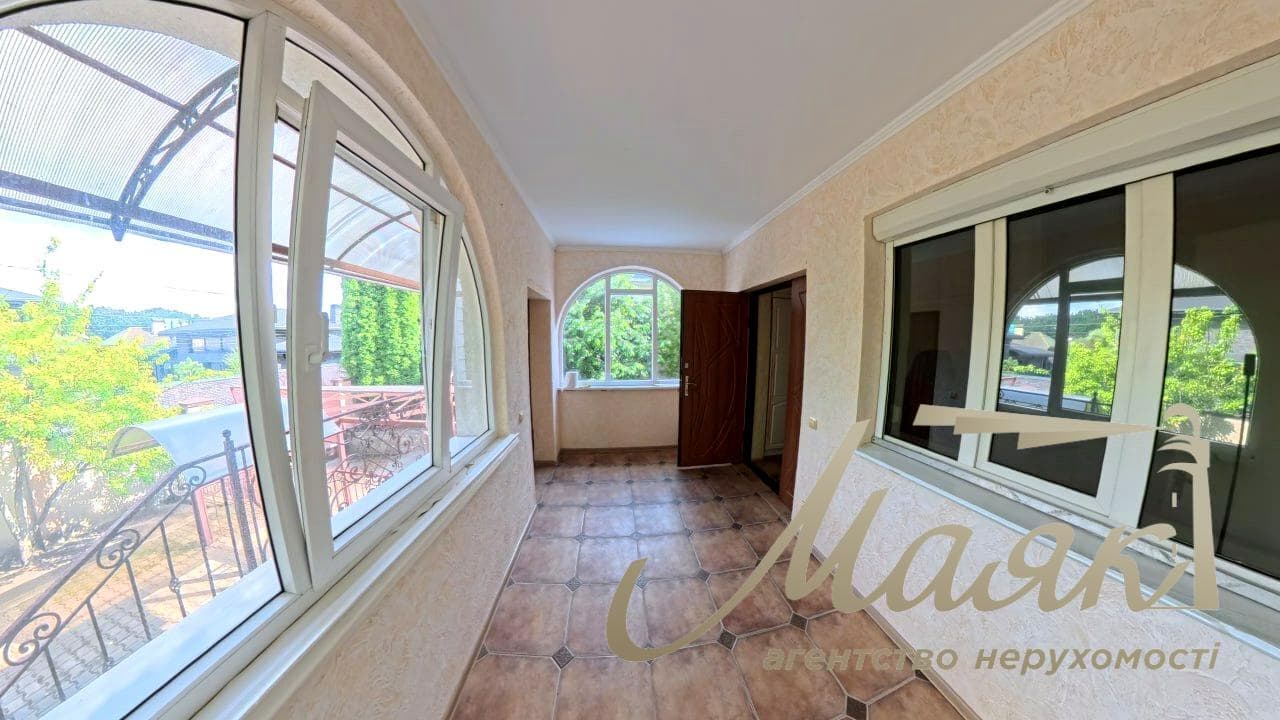 House for sale 414m2 in Kryukovshchina village, Shevchenko street, Kyiv-Svyatoshynskyi district, Kyiv region.