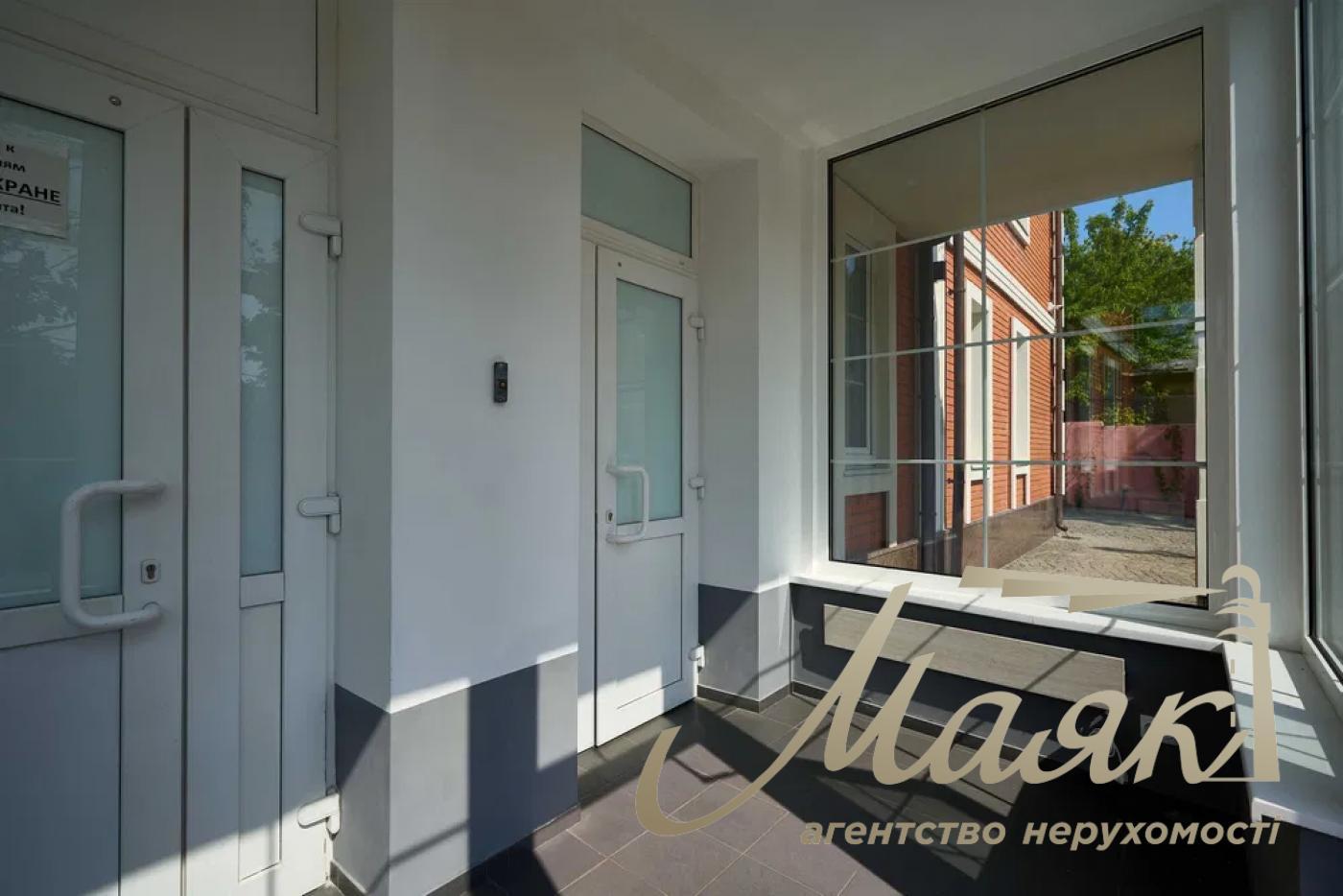 Аренда ОСЗ 1084 кв.м. по ул. Отто Шмидта, Татарка, Подол