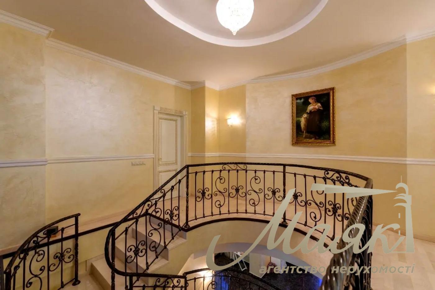 Оренда будинку в Конча-Заспі, КМ "Французьке містечко" 650 м² ділянка 30 соток вул. Лісова